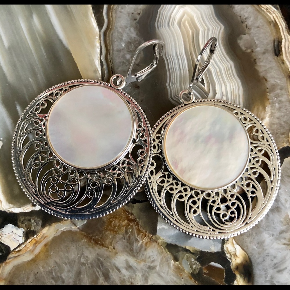 Pangea Mines White MOP Earring MSRP $359